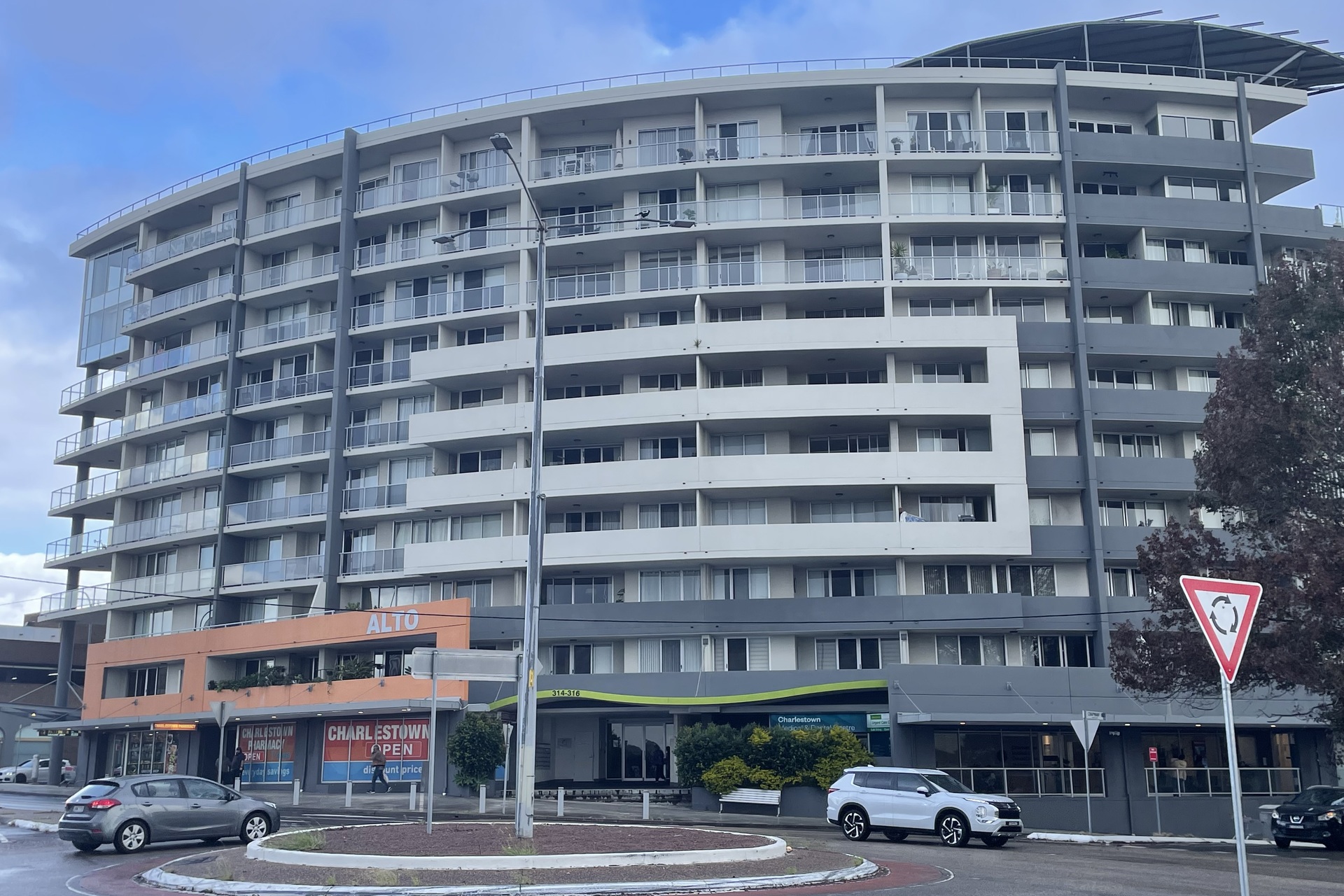 174607388883500904 rsd For Lease