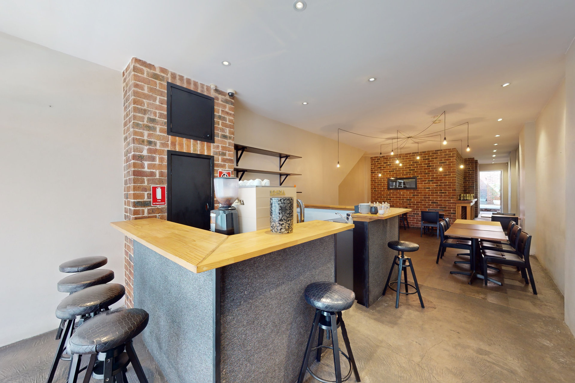 170114790661331292 rsd For Commercial Lease