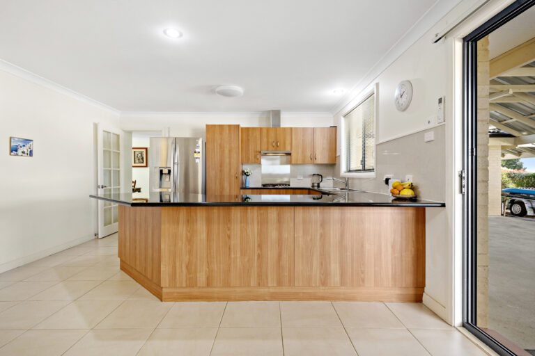 163461414884842967-rsd