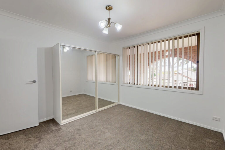 176169305283116744-rsd