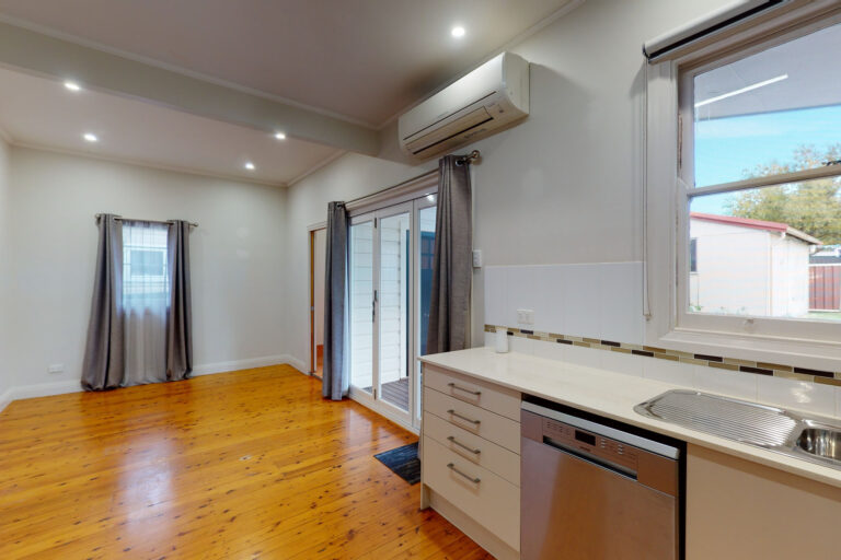 165932012353810931-rsd