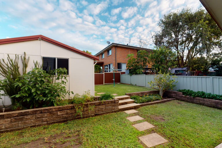 165932012465926445-rsd