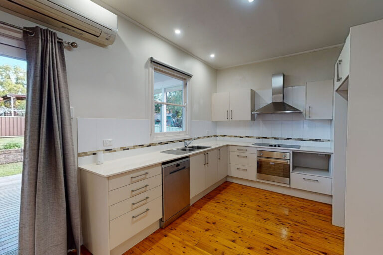 165932012565047655-rsd