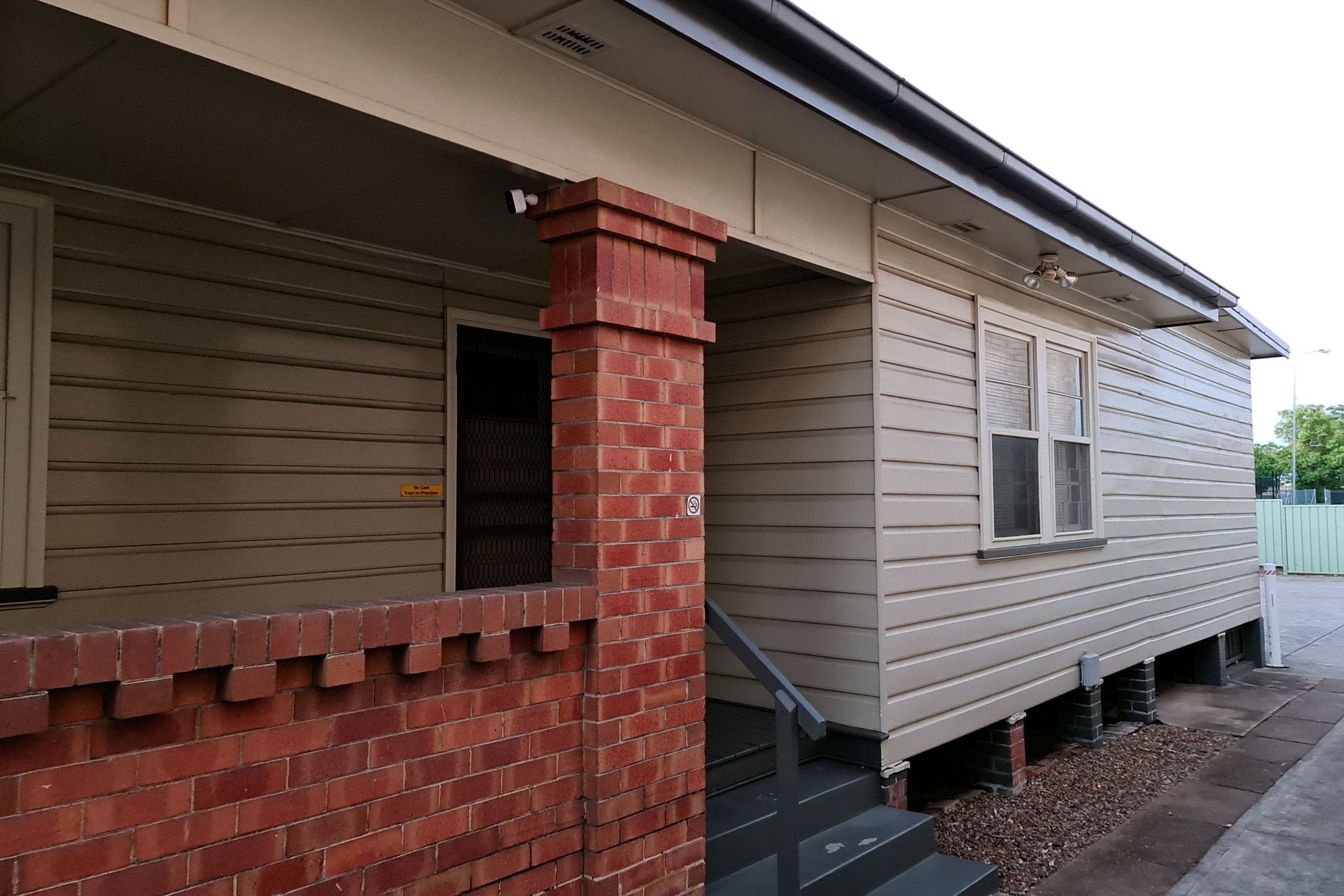 167926956449389537 rsd For Commercial Lease