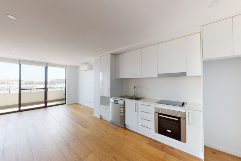 169397936533501009-rsd