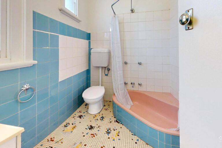 176368244556450463-rsd