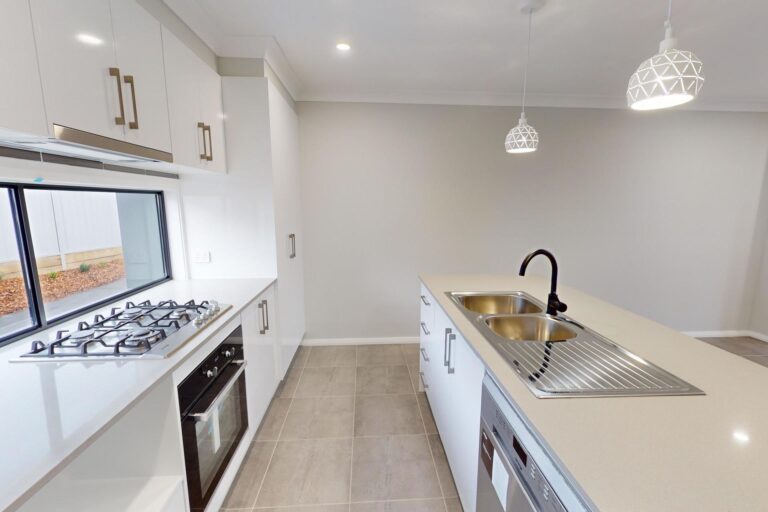 172368377163704375-rsd