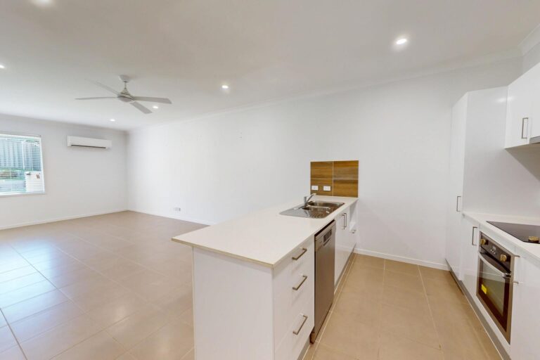 176464341151817625-rsd