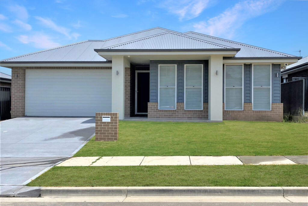 176593018131106858 rsd 3 Warea Street, Fletcher NSW 2287