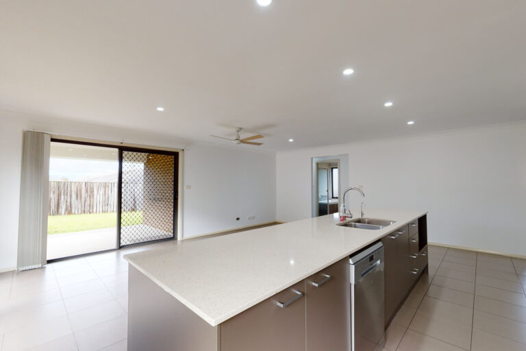 165335140907058833-rsd