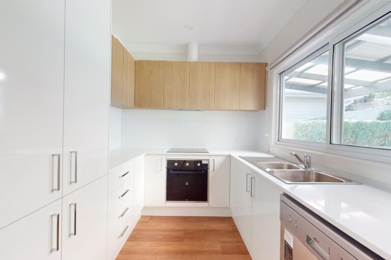 173104618838903183-rsd