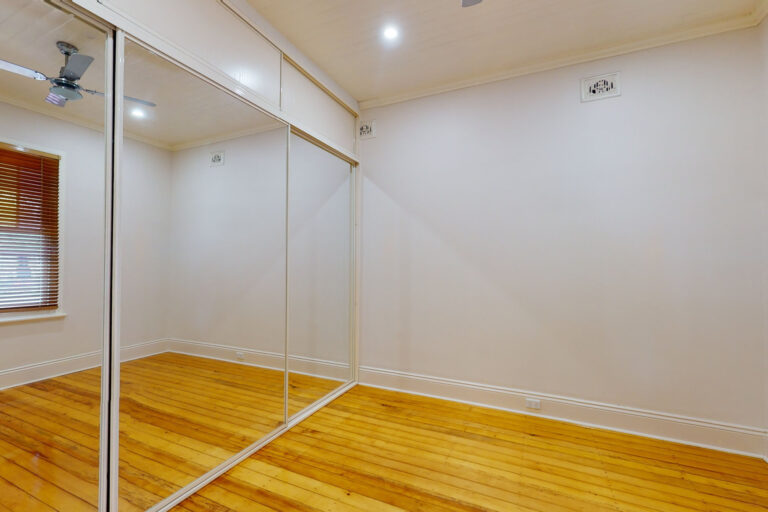 166450823507343923-rsd