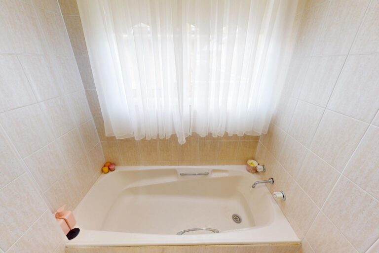 173069575406342461-rsd