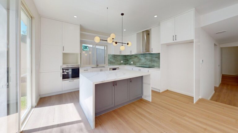 177033877953749857-rsd