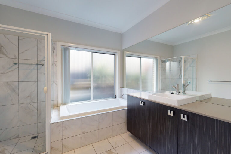 168301035901767011-rsd