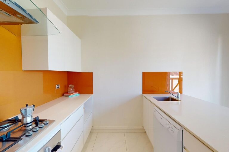 172594357799245206-rsd