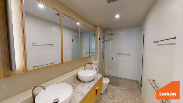 177448750818299989-rsd