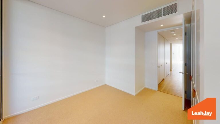 177448750852324401-rsd