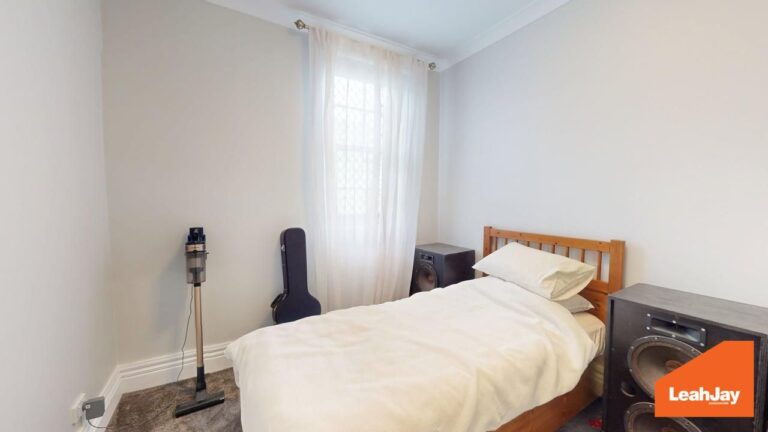 177485377356625328-rsd