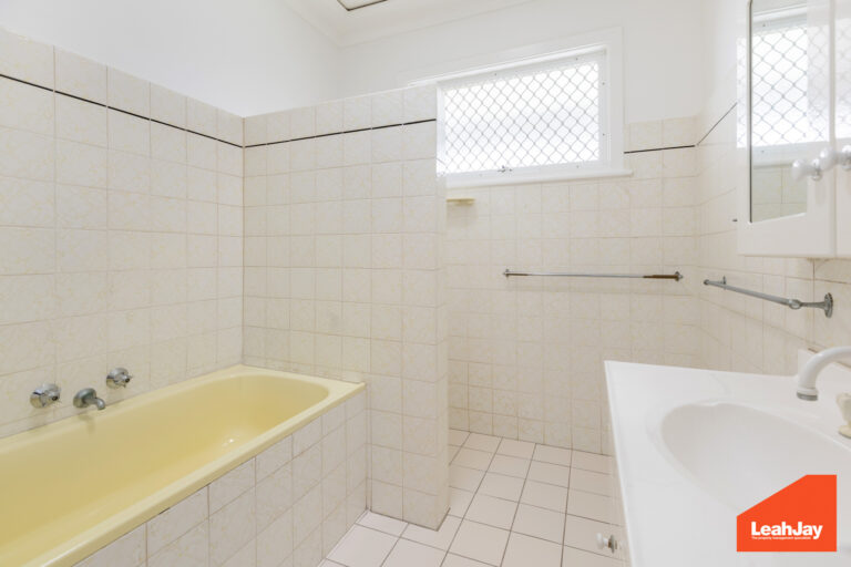 177388362442488231-rsd