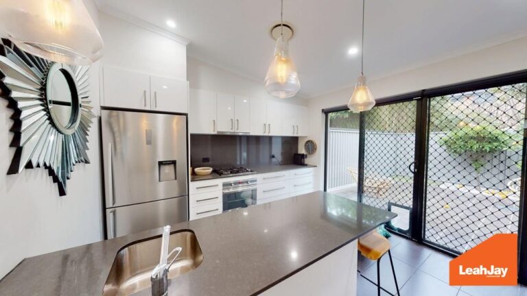 177586950788179069-rsd